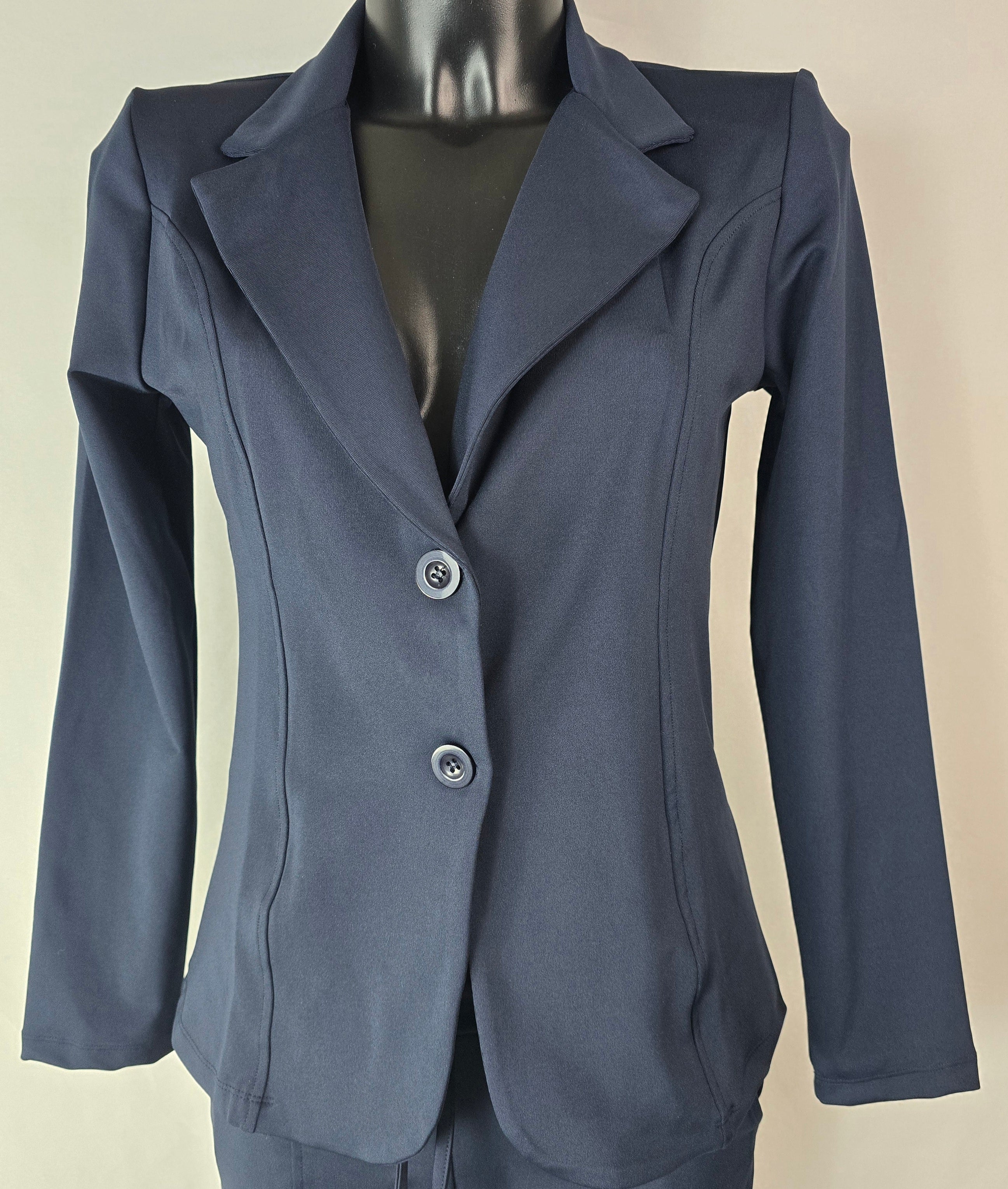 Colbert Tombiqe (reizen)