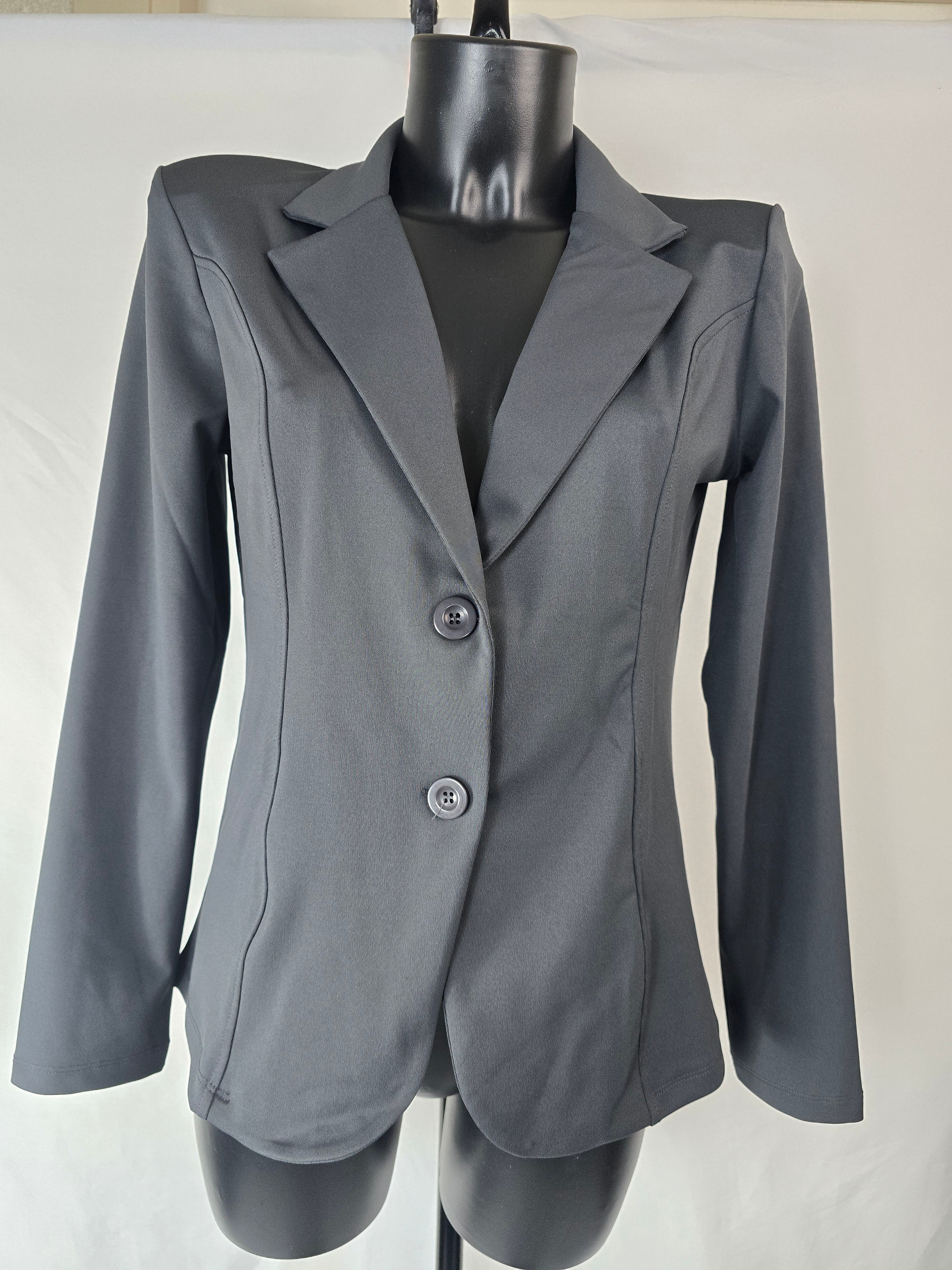 Colbert Tombiqe (reizen)