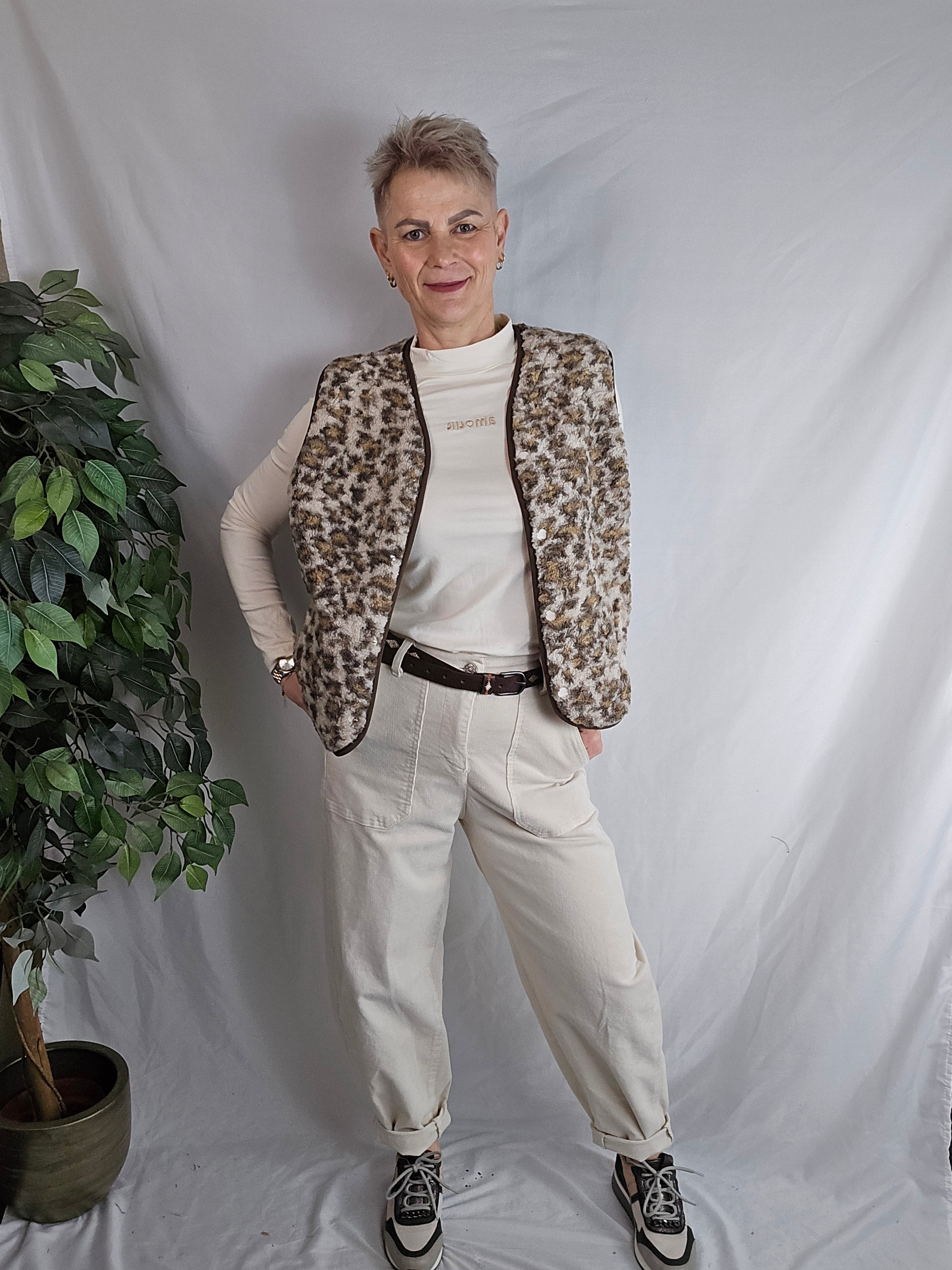 Bodywarmer met luipaardprint