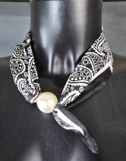 Sjaal met magneet parel