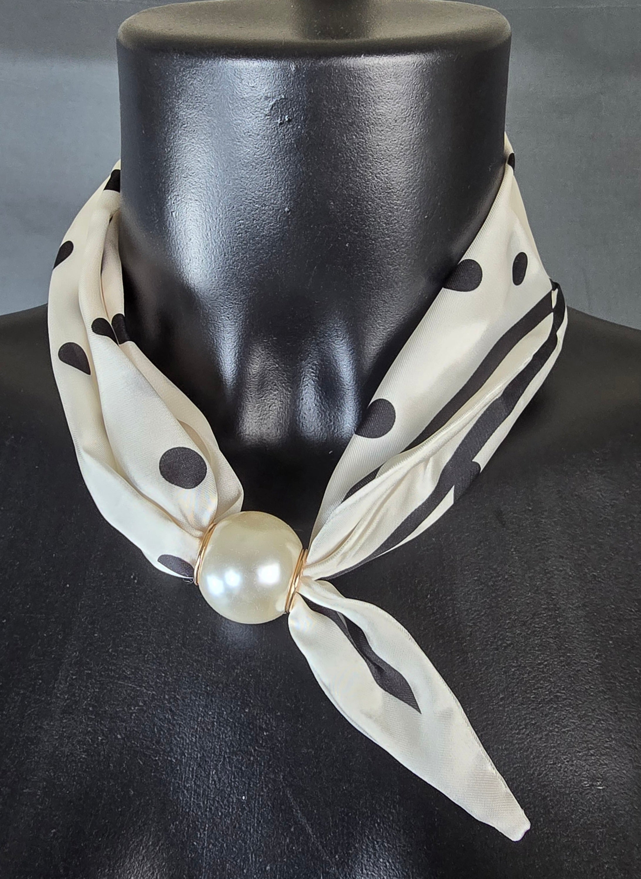 Sjaal met magneet parel