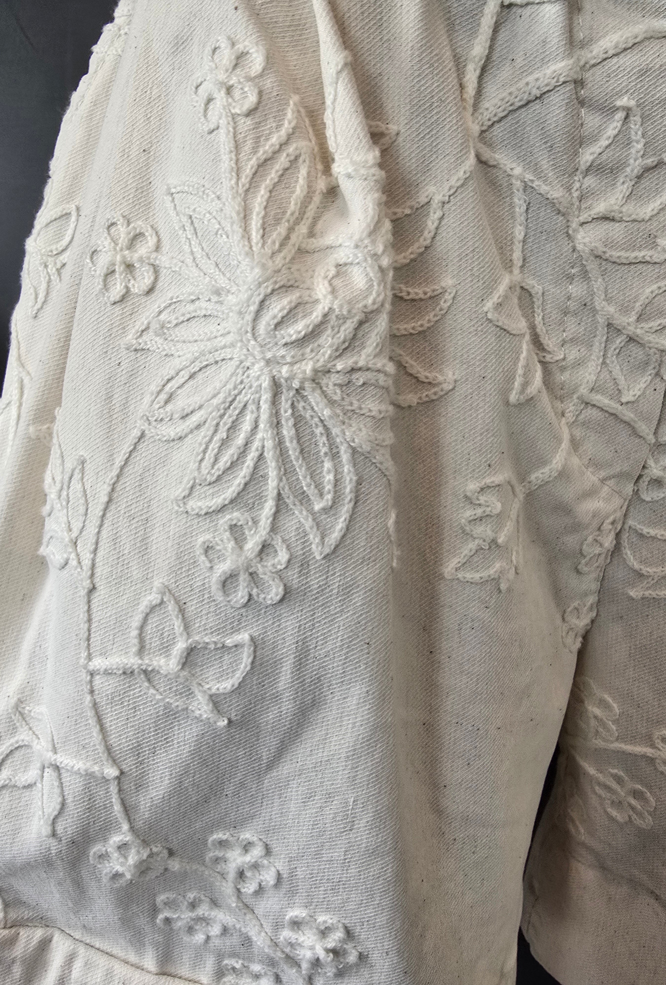 Korte broek met borduursel